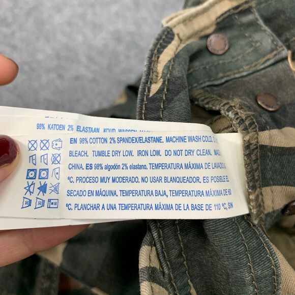 Forever 21 Camo Denim Overalls Womens 27 Cuffed Pockets Stretch Cotton Shortalls - Picture 8 of 11